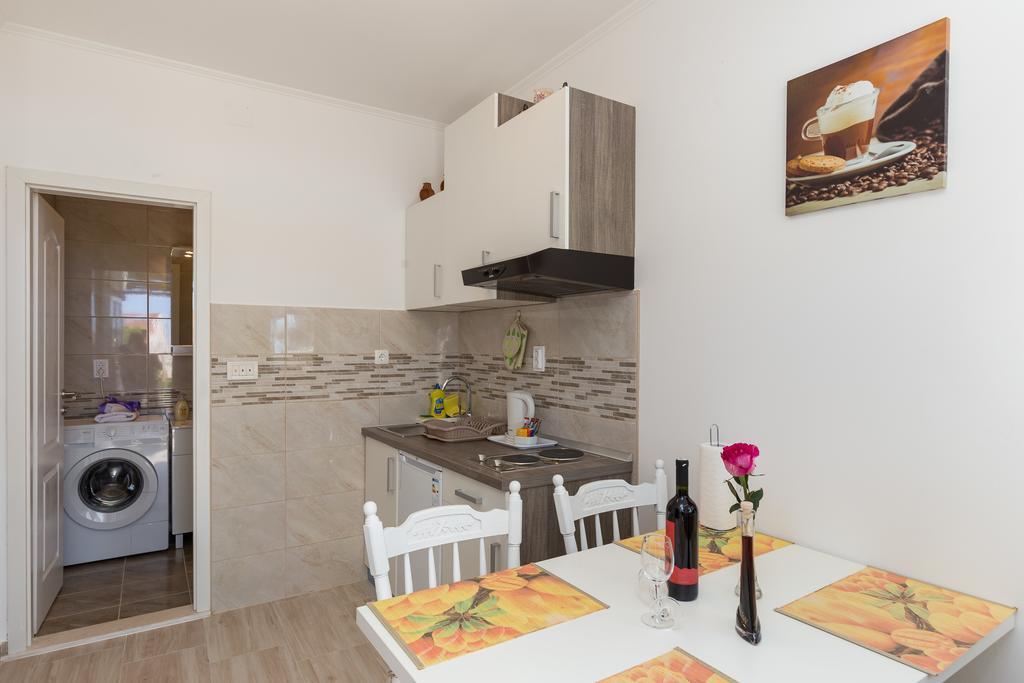 Apartments Olive Mlini Exterior foto